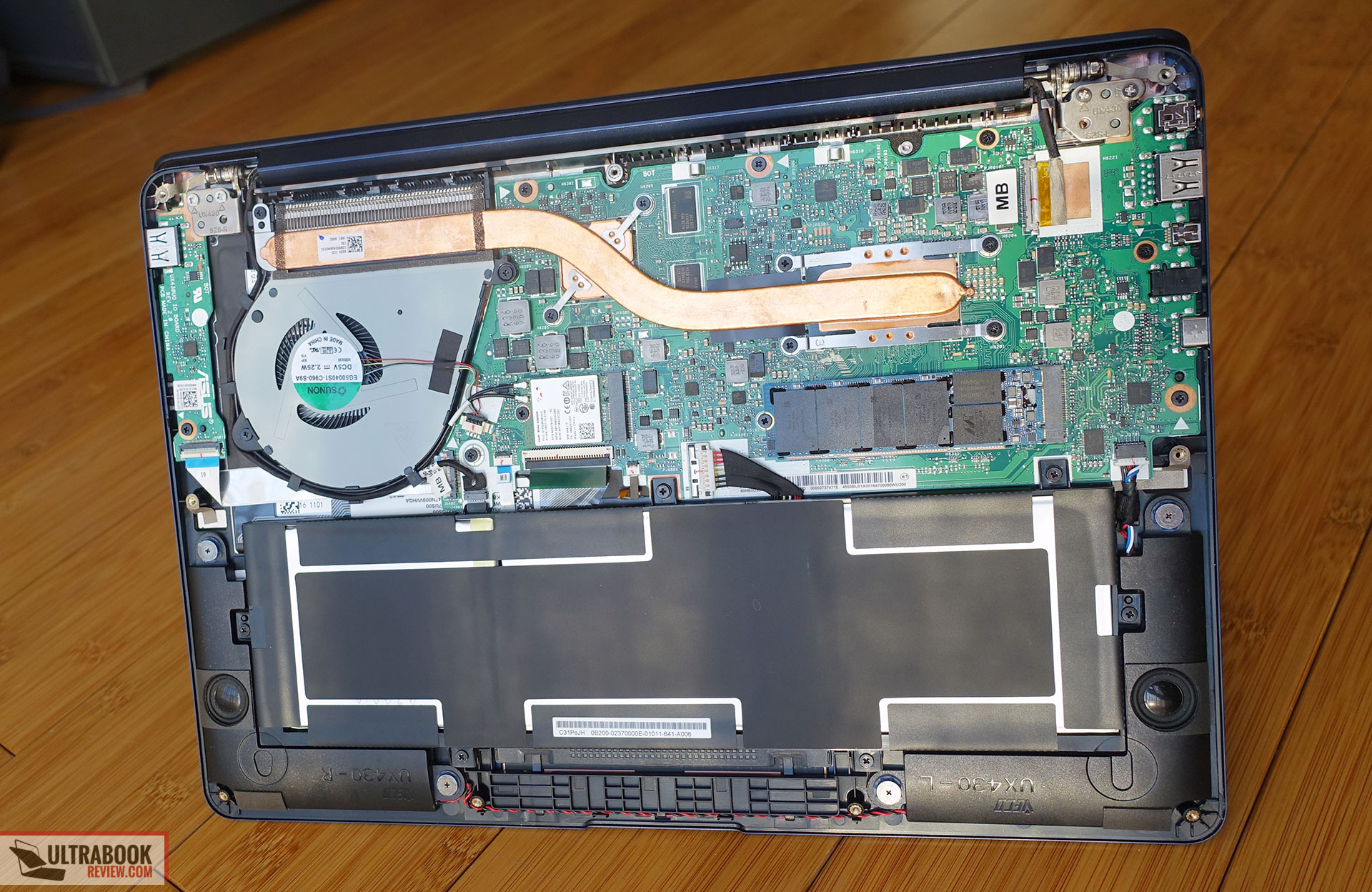 Asus Zenbook , Nvidia MX150 graphics) - gaming