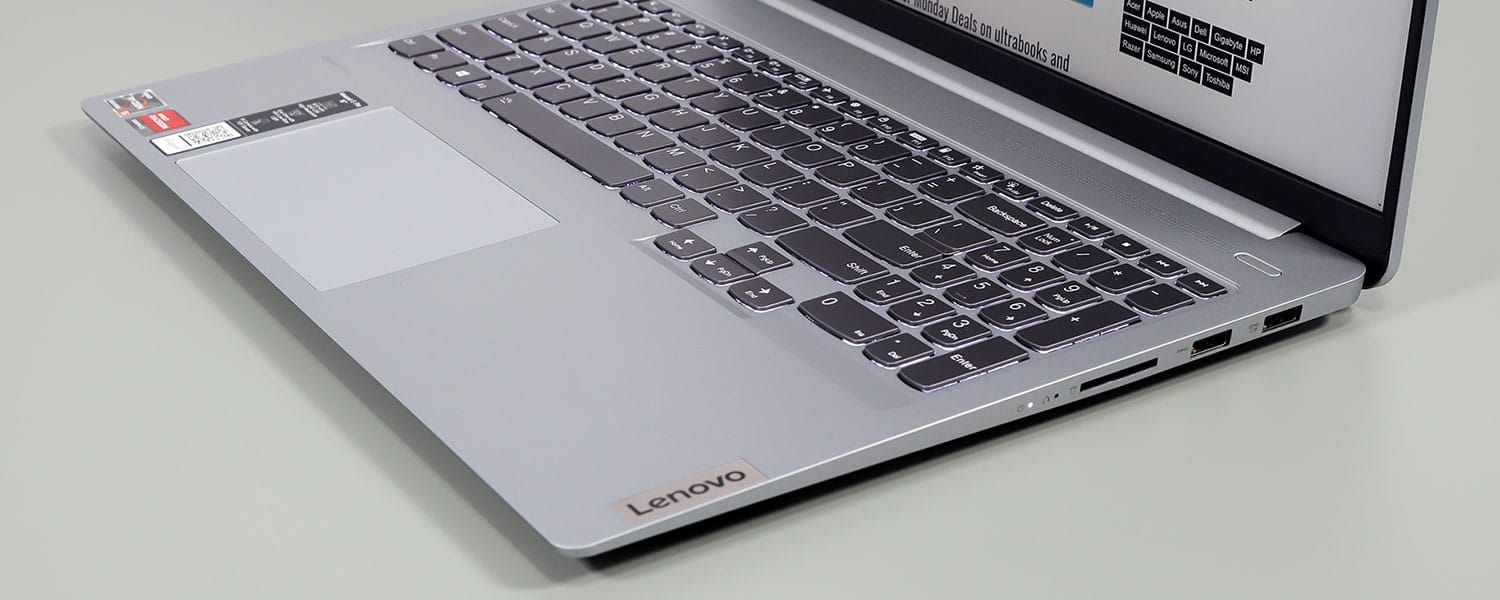 white laptop lenovo