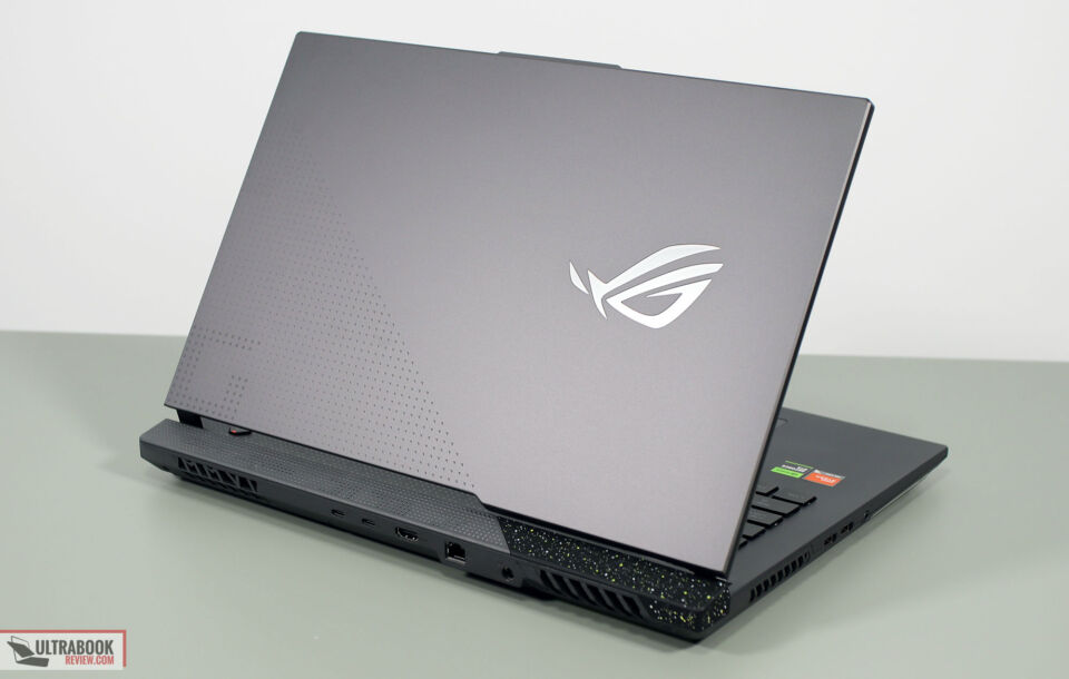 Asus ROG Strix G17 review (G713PI 2023 model Ryzen 9 7945HX, RTX 4070)